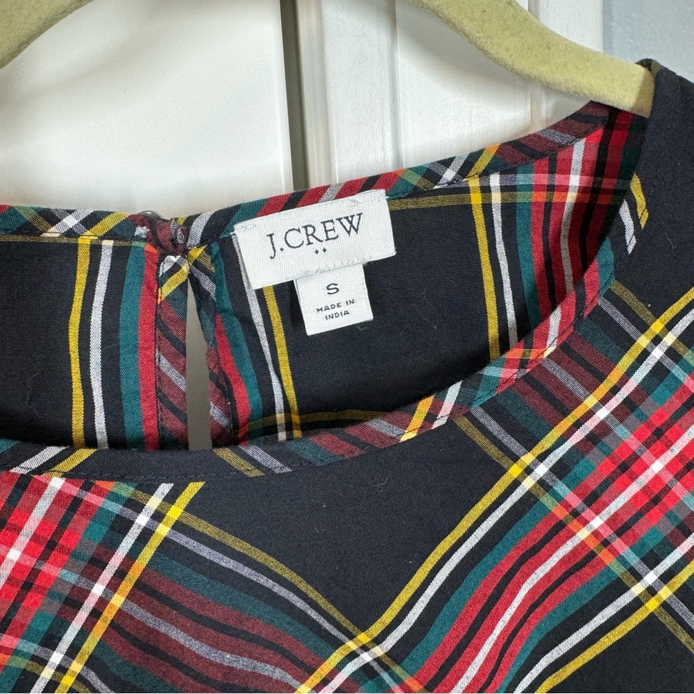 J. Crew Tartan Plaid Puff-Sleeve Top in Stretch Poplin Medium Red Black small - Picture 2 of 7